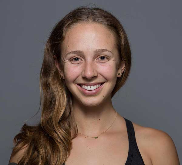Charlotte-Headshot-profile-3